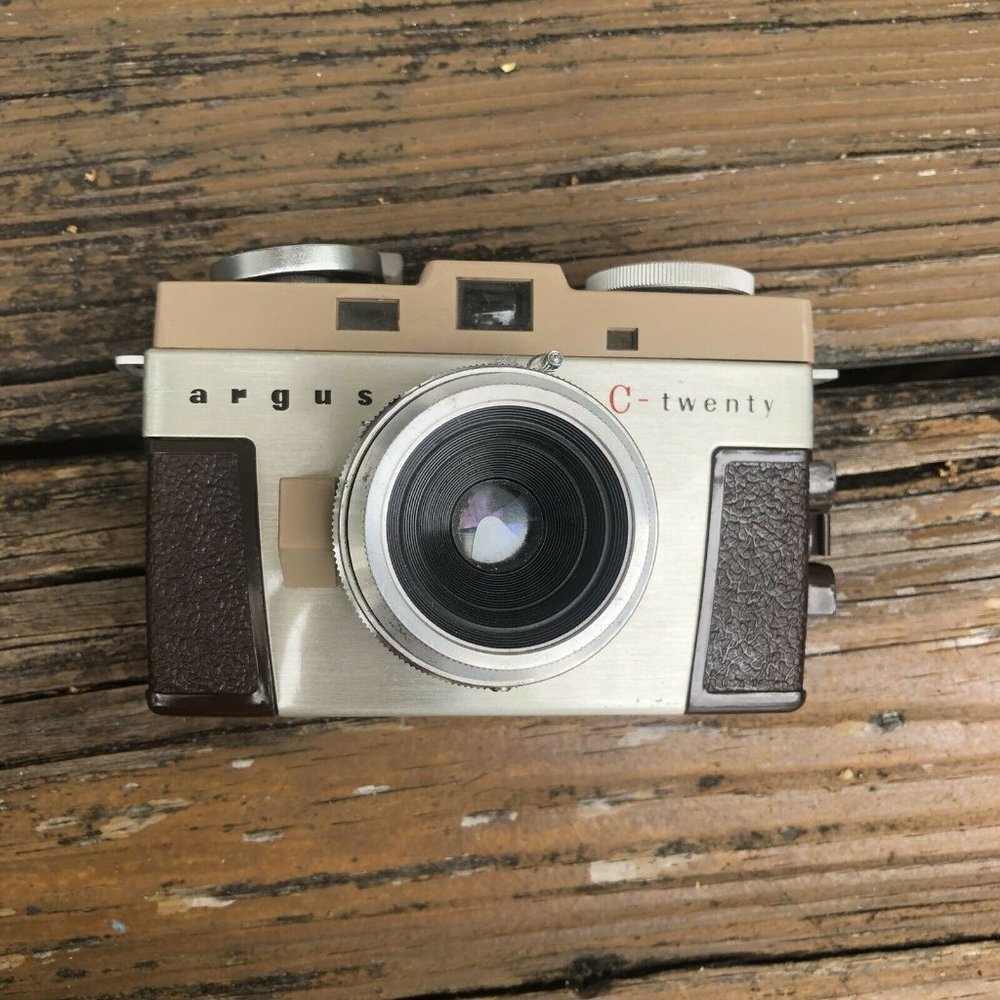 Argus C Twenty Camera Brown Silver Tan Beige 35mm Rangefinder Vintage 50s